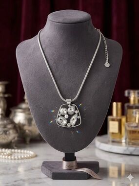 Touchstone Crystal Elegant Silver Pendant Necklace